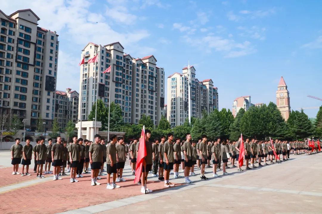郑州市实验中等专业学校2022级新生军训