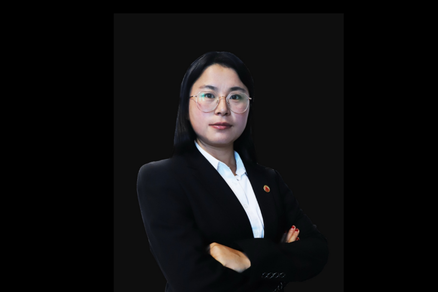 杨芳.png